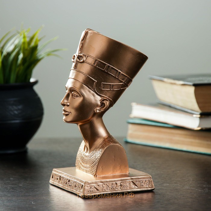 Фигура "Нефертити" бронза 10х17х9см