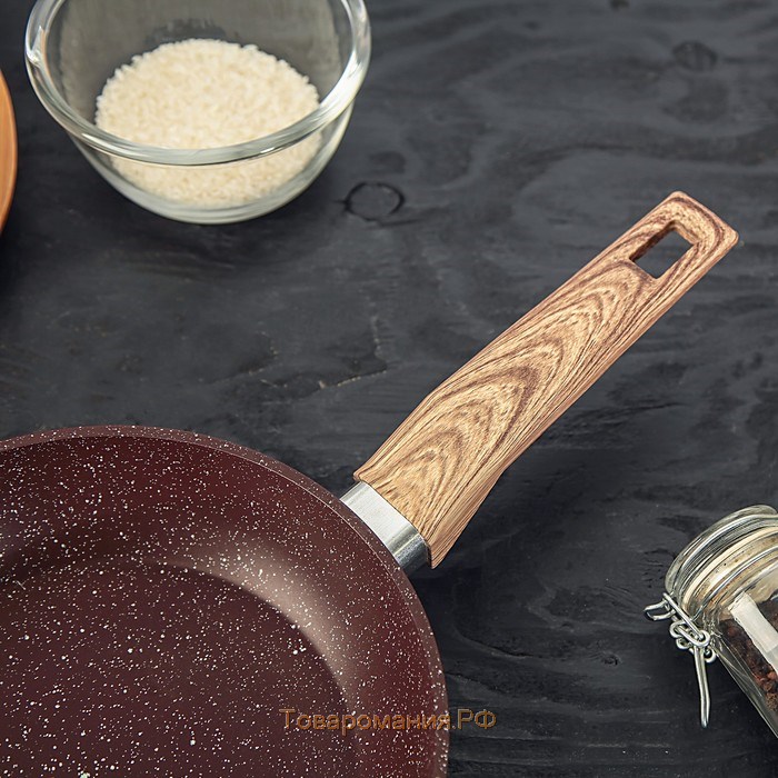 Сковорода кованая Magistro Natural. Brown, d=20 см, ручка soft-touch, антипригарное покрытие, индукция, цвет коричневый