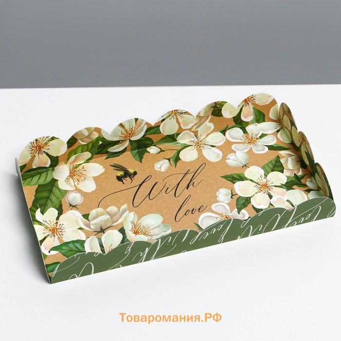 Коробка для печенья, кондитерская упаковка с пластиковой крышкой, «Пчёлка», 10.5 х 21 х 3 см