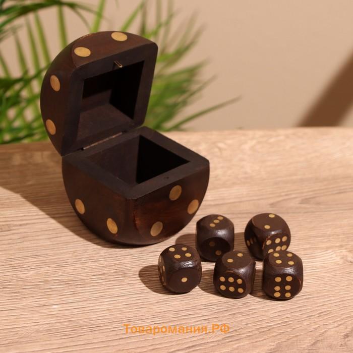 Кубики игральные в шкатулке 6,5х6,5х6,5 см, дерево шишам